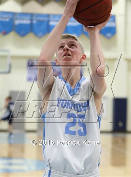 Thumbnail 3 in Washington-Lee @ Yorktown photogallery.