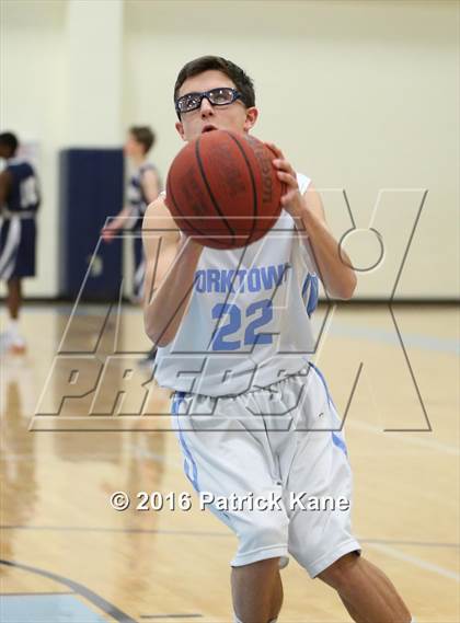Thumbnail 3 in Washington-Lee @ Yorktown photogallery.