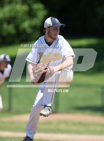Thumbnail 3 in Saegertown vs Rocky Grove (PIAA District 10 AA Final) photogallery.
