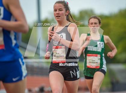 Thumbnail 3 in 50th Annual Loucks Games (Women's 3200 Meter Run) photogallery.