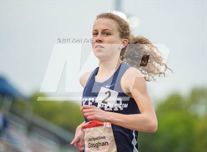 Thumbnail 2 in 50th Annual Loucks Games (Women's 3200 Meter Run) photogallery.