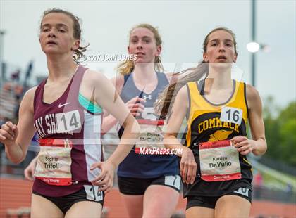 Thumbnail 2 in 50th Annual Loucks Games (Women's 3200 Meter Run) photogallery.