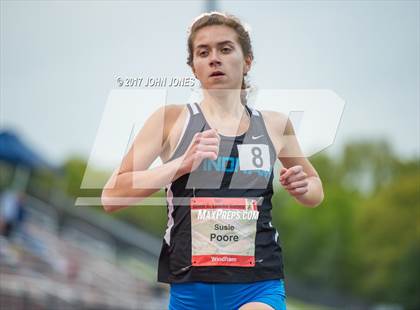 Thumbnail 3 in 50th Annual Loucks Games (Women's 3200 Meter Run) photogallery.
