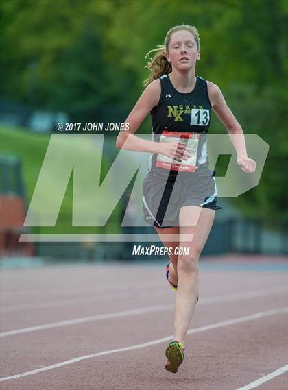 Thumbnail 2 in 50th Annual Loucks Games (Women's 3200 Meter Run) photogallery.