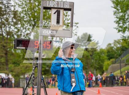 Thumbnail 3 in 50th Annual Loucks Games (Women's 3200 Meter Run) photogallery.
