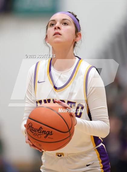 Thumbnail 1 in Fairland vs. Unioto (OHSAA D2 Regional Semifinal) photogallery.