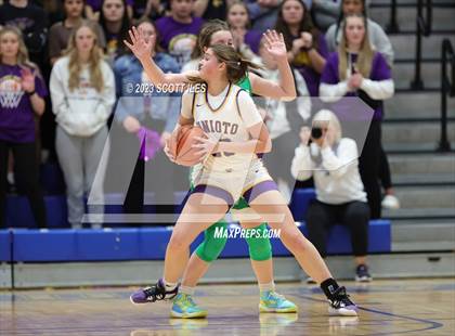 Thumbnail 2 in Fairland vs. Unioto (OHSAA D2 Regional Semifinal) photogallery.