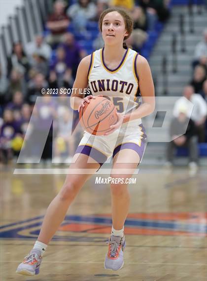 Thumbnail 3 in Fairland vs. Unioto (OHSAA D2 Regional Semifinal) photogallery.