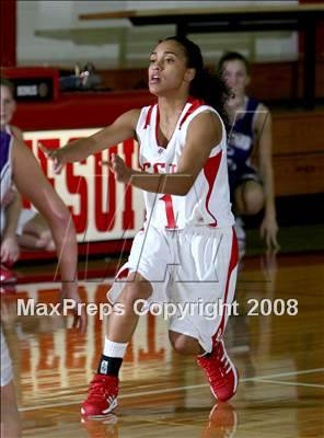 Thumbnail 2 in Arvada West vs Regis Jesuit (Regis Holiday Hoop Classic) photogallery.
