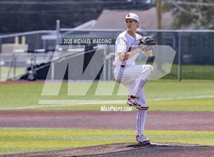 Thumbnail 2 in Hardin-Jefferson vs Bridge City (UIL Baseball 4A D2 Area Playoff game 3) photogallery.