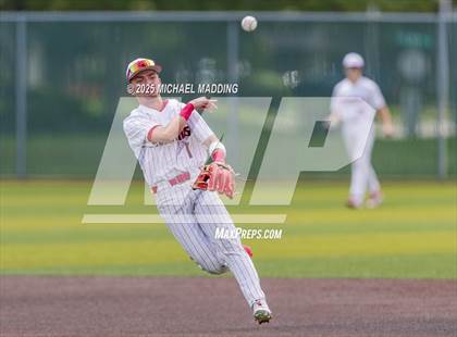 Thumbnail 3 in Hardin-Jefferson vs Bridge City (UIL Baseball 4A D2 Area Playoff game 3) photogallery.