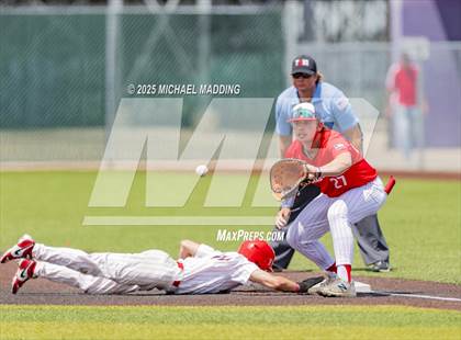 Thumbnail 1 in Hardin-Jefferson vs Bridge City (UIL Baseball 4A D2 Area Playoff game 3) photogallery.