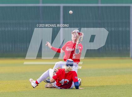 Thumbnail 1 in Hardin-Jefferson vs Bridge City (UIL Baseball 4A D2 Area Playoff game 3) photogallery.