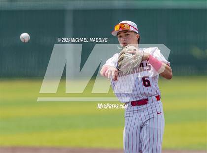 Thumbnail 3 in Hardin-Jefferson vs Bridge City (UIL Baseball 4A D2 Area Playoff game 3) photogallery.