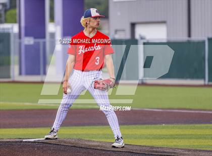 Thumbnail 1 in Hardin-Jefferson vs Bridge City (UIL Baseball 4A D2 Area Playoff game 3) photogallery.
