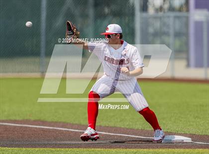 Thumbnail 3 in Hardin-Jefferson vs Bridge City (UIL Baseball 4A D2 Area Playoff game 3) photogallery.