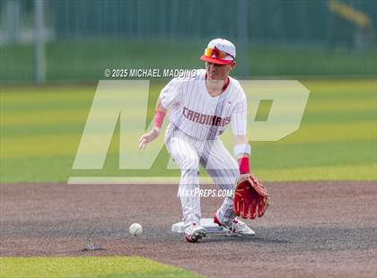 Thumbnail 3 in Hardin-Jefferson vs Bridge City (UIL Baseball 4A D2 Area Playoff game 3) photogallery.