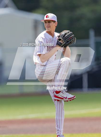 Thumbnail 3 in Hardin-Jefferson vs Bridge City (UIL Baseball 4A D2 Area Playoff game 3) photogallery.