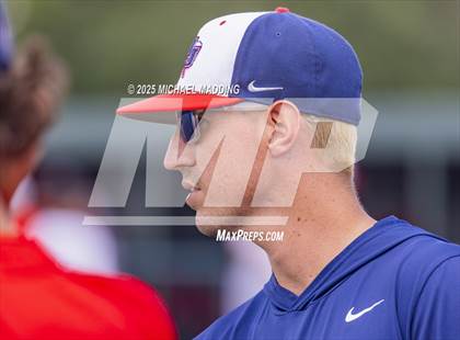 Thumbnail 2 in Hardin-Jefferson vs Bridge City (UIL Baseball 4A D2 Area Playoff game 3) photogallery.