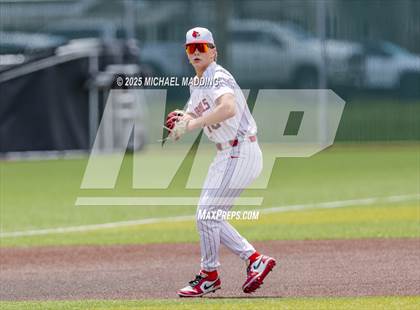 Thumbnail 1 in Hardin-Jefferson vs Bridge City (UIL Baseball 4A D2 Area Playoff game 3) photogallery.