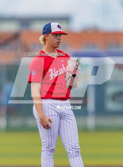 Thumbnail 3 in Hardin-Jefferson vs Bridge City (UIL Baseball 4A D2 Area Playoff game 3) photogallery.