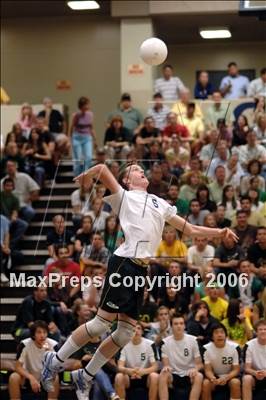 Thumbnail 3 in Redondo vs Edison (D1 Section Final) photogallery.