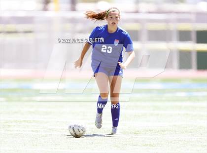 Thumbnail 3 in Westlake vs. Reagan (UIL 6A Regional Final) photogallery.