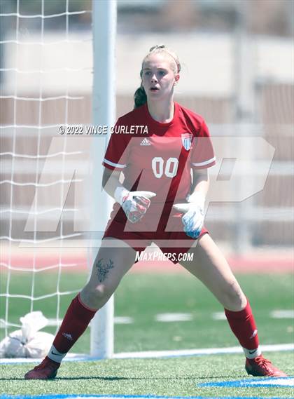 Thumbnail 1 in Westlake vs. Reagan (UIL 6A Regional Final) photogallery.
