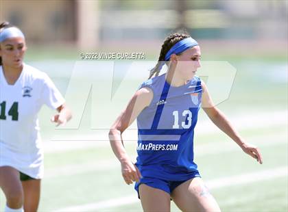 Thumbnail 1 in Westlake vs. Reagan (UIL 6A Regional Final) photogallery.