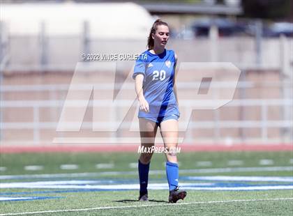 Thumbnail 3 in Westlake vs. Reagan (UIL 6A Regional Final) photogallery.