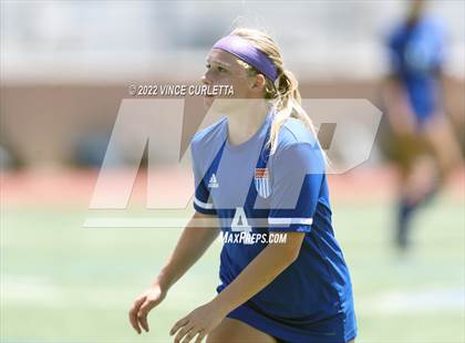 Thumbnail 3 in Westlake vs. Reagan (UIL 6A Regional Final) photogallery.