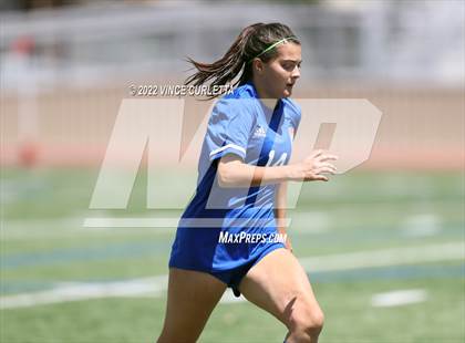 Thumbnail 1 in Westlake vs. Reagan (UIL 6A Regional Final) photogallery.