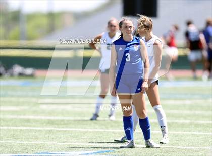 Thumbnail 3 in Westlake vs. Reagan (UIL 6A Regional Final) photogallery.