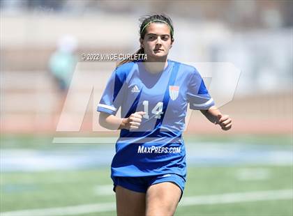 Thumbnail 1 in Westlake vs. Reagan (UIL 6A Regional Final) photogallery.