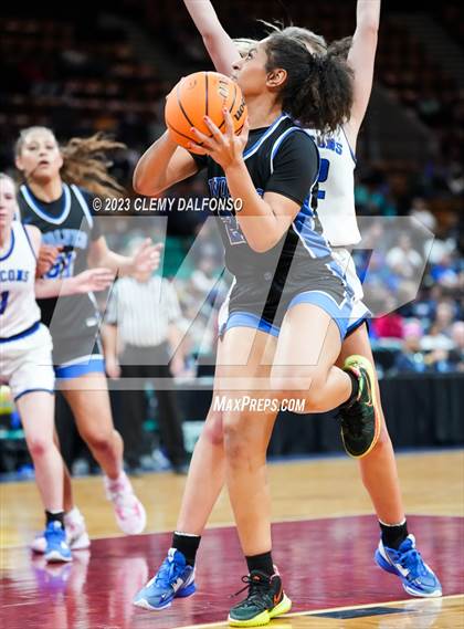 Thumbnail 1 in Highlands Ranch vs Grandview (CHSAA Girls 6A Great 8) photogallery.