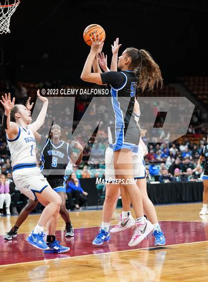 Thumbnail 2 in Highlands Ranch vs Grandview (CHSAA Girls 6A Great 8) photogallery.
