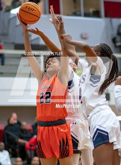 Thumbnail 1 in Mallard Creek vs. Zebulon B. Vance (NCHSAA 4A Western Regional Final) photogallery.