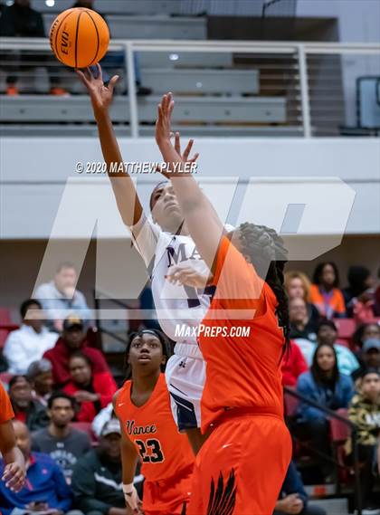 Thumbnail 1 in Mallard Creek vs. Zebulon B. Vance (NCHSAA 4A Western Regional Final) photogallery.