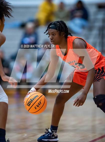 Thumbnail 3 in Mallard Creek vs. Zebulon B. Vance (NCHSAA 4A Western Regional Final) photogallery.