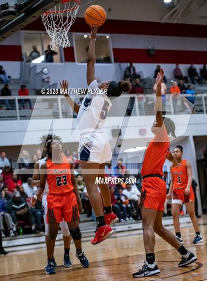 Thumbnail 3 in Mallard Creek vs. Zebulon B. Vance (NCHSAA 4A Western Regional Final) photogallery.