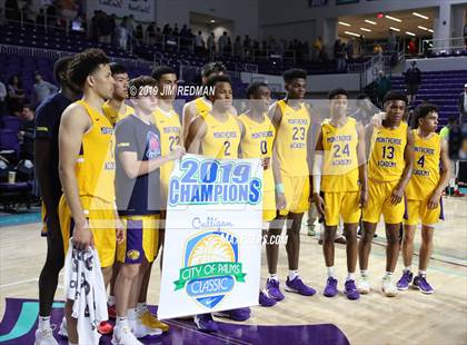 Thumbnail 3 in IMG Academy vs. Montverde Academy (City of Palms Classic) photogallery.