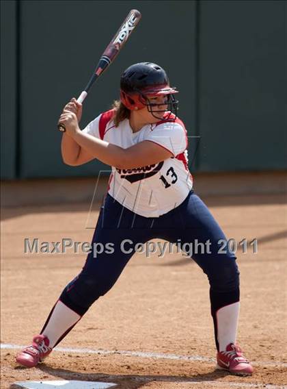 Thumbnail 3 in Pomona Catholic vs. Bellarmine-Jefferson (CIF SS D7 Final) photogallery.