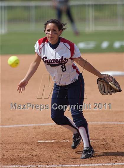 Thumbnail 2 in Pomona Catholic vs. Bellarmine-Jefferson (CIF SS D7 Final) photogallery.