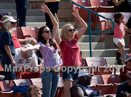Thumbnail 3 in Pomona Catholic vs. Bellarmine-Jefferson (CIF SS D7 Final) photogallery.