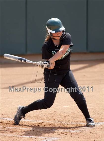 Thumbnail 1 in Pomona Catholic vs. Bellarmine-Jefferson (CIF SS D7 Final) photogallery.