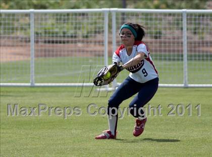 Thumbnail 2 in Pomona Catholic vs. Bellarmine-Jefferson (CIF SS D7 Final) photogallery.