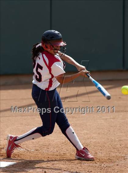 Thumbnail 3 in Pomona Catholic vs. Bellarmine-Jefferson (CIF SS D7 Final) photogallery.