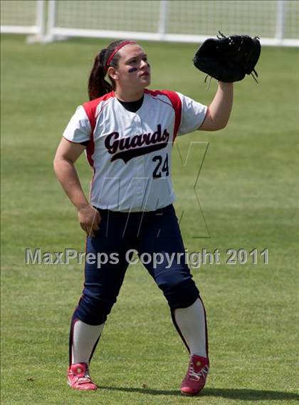 Thumbnail 3 in Pomona Catholic vs. Bellarmine-Jefferson (CIF SS D7 Final) photogallery.