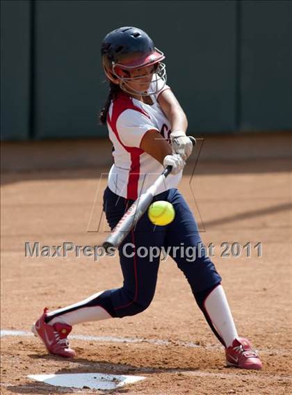Thumbnail 1 in Pomona Catholic vs. Bellarmine-Jefferson (CIF SS D7 Final) photogallery.