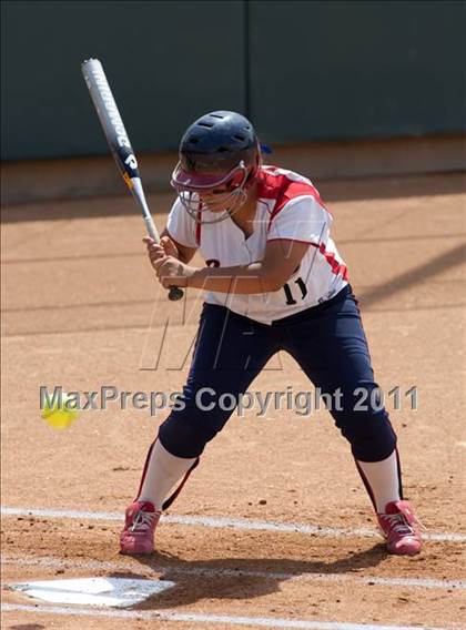 Thumbnail 1 in Pomona Catholic vs. Bellarmine-Jefferson (CIF SS D7 Final) photogallery.
